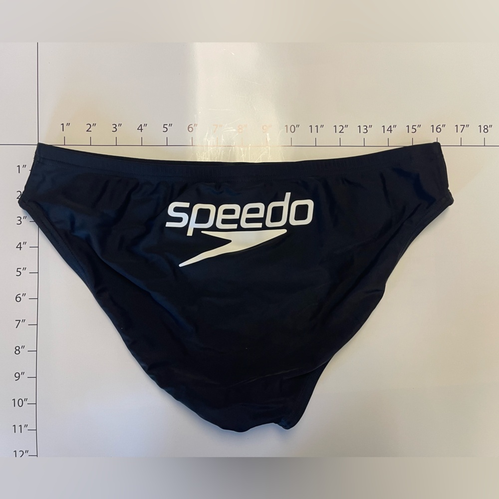 Men’s Speedo bikini 36”, great condition